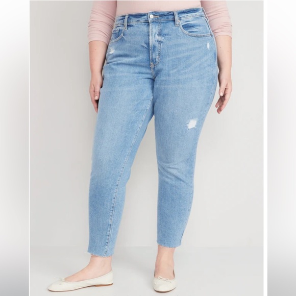 Old Navy Curvy High-Waisted O.G. Straight Distressed Jeans - Picture 1 of 15
